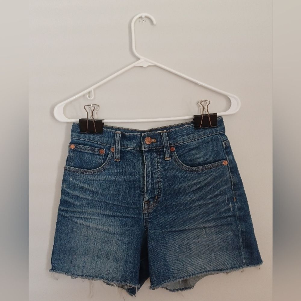 Madewell high rise denim shorts size 24